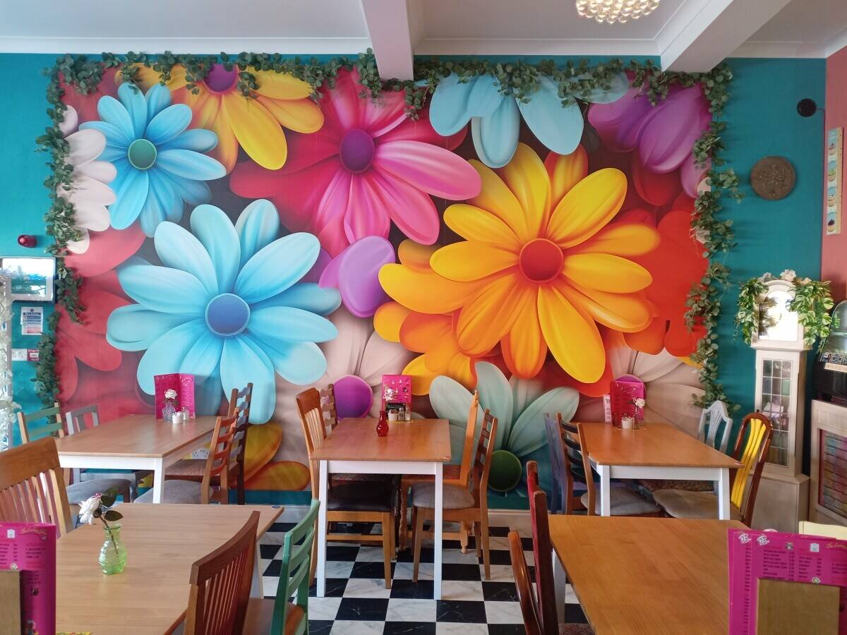 Licenced themed Cafe & Bar in Bournemouth  Photo 9