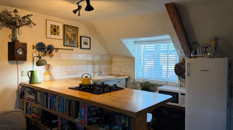 SANDWICH BAR/FOOD TO GO plus OUTSIDE CATERING with ACCOMMODATION Photo 9