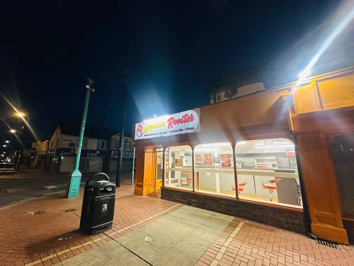 Fried chicken takeaway for sale in Fleetwood Blackpool Photo 9