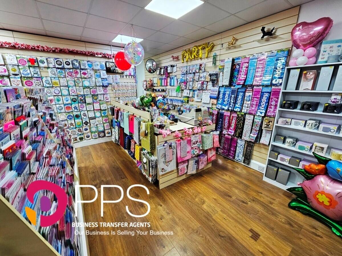 BALLOONS, GREETING CARDS & GIFT SHOP – FOR SALE – HADLEIGH, ESSEX