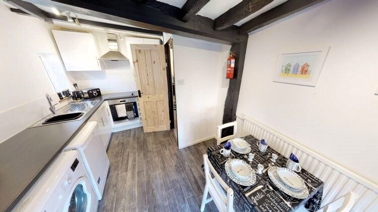 FREEHOLD FISH & CHIP TAKEAWAY with ACCOMMODATION
