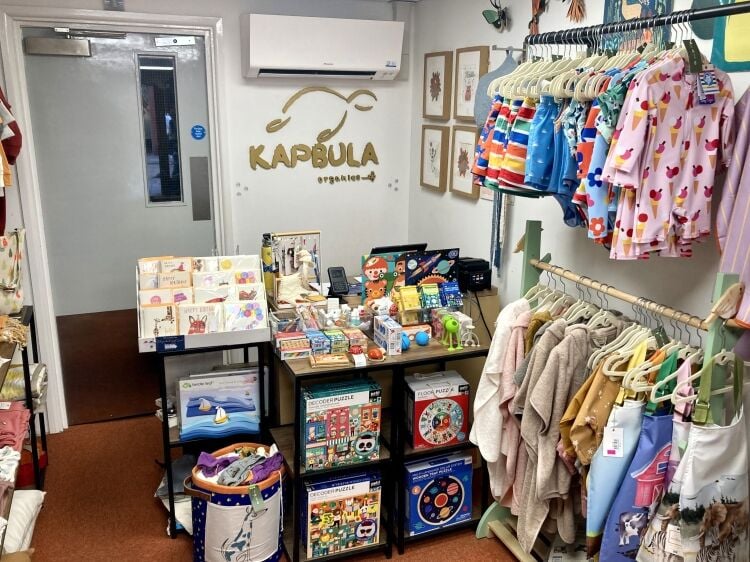 CHILDRENS CLOTHING, ACCESSORIES, TOYS, & GIFTS OR AVAILABLE EMPTY Photo 9