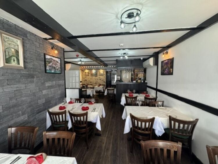 Leasehold Italian Restaurant Located In Knowle, Solihull Photo 9