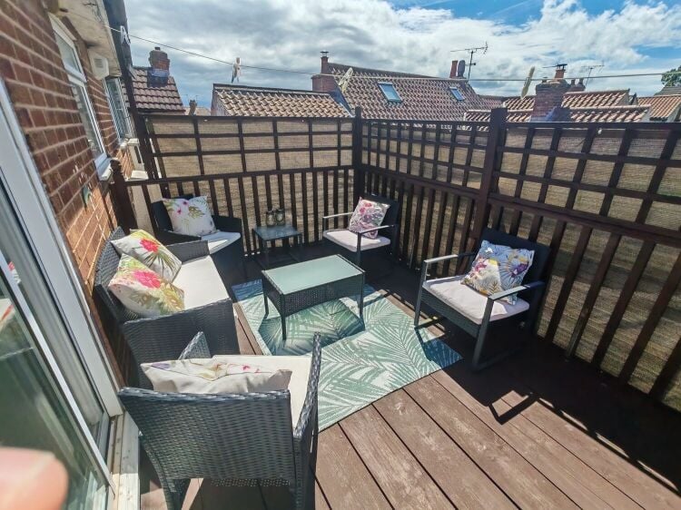 Village Convenience Store and Tea Room with Three-Bedroom Accommodation - Whitwell, Worksop