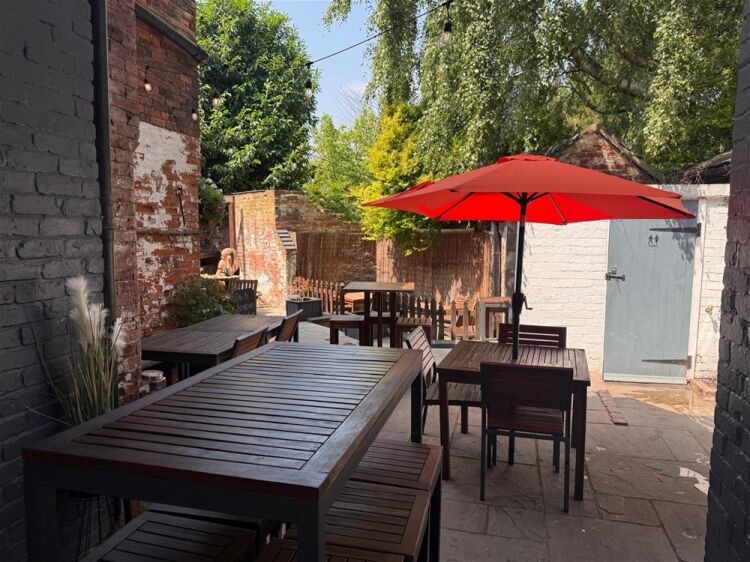Licenced Trade, Pubs & Clubs For Sale in Burton-on-Trent