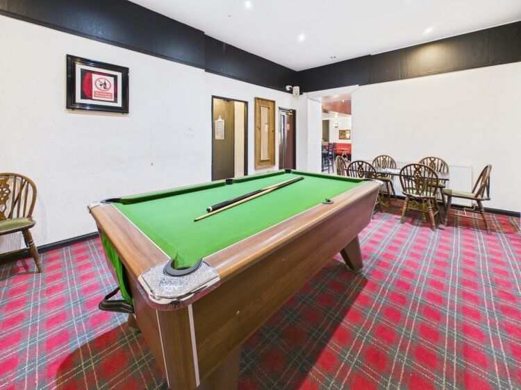 Prominent Forres Hotel With Bar, Functions And Accommodation Photo 9