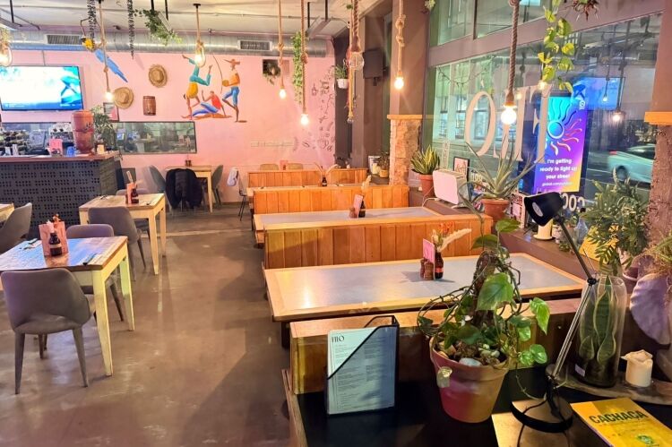 Established Restaurant - London