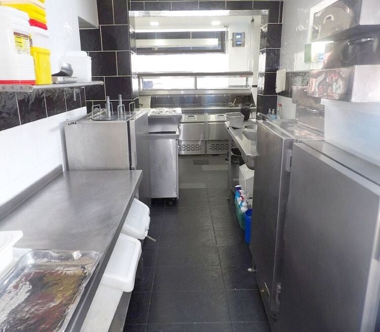 Iconic high turnover Fish & Chip business in immaculate walk in condition Photo 9