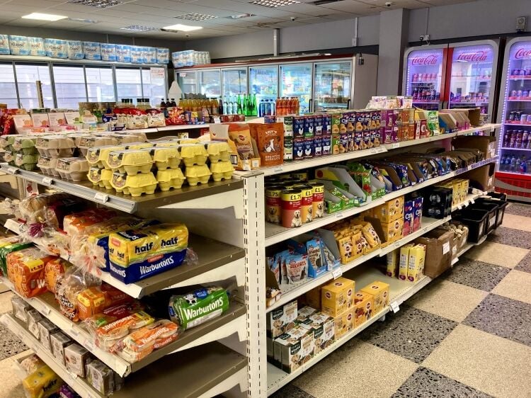 CONVENIENCE/INTERNATIONAL/HEALTHFOOD STORE Photo 9