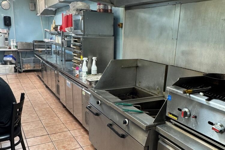 Popular Takeaway - Bournemouth Photo 9