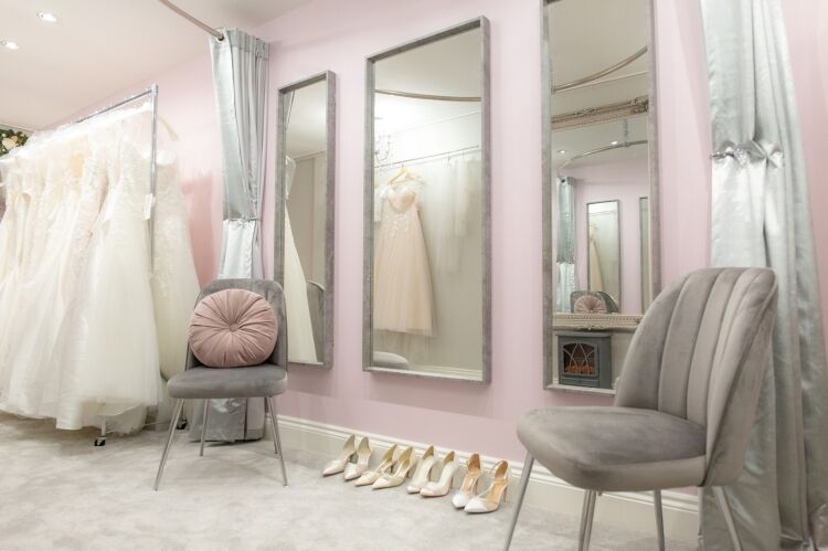 Established Bridal Boutique - Hampshire Photo 9