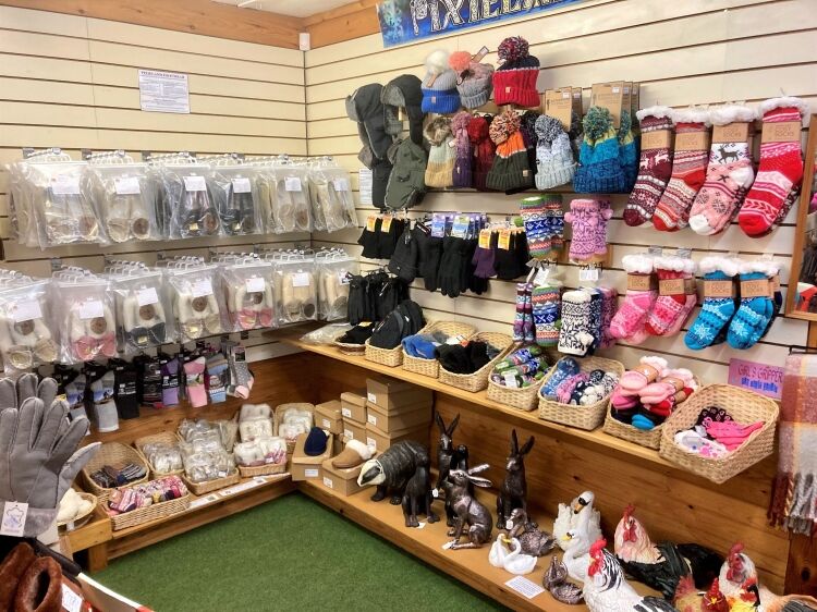 TOURIST ATTRACTION – GIFT/SOUVENIR RETAIL, ORNAMENT RETAIL & MANUFACTURING, SNACKS & GARDENS Photo 9
