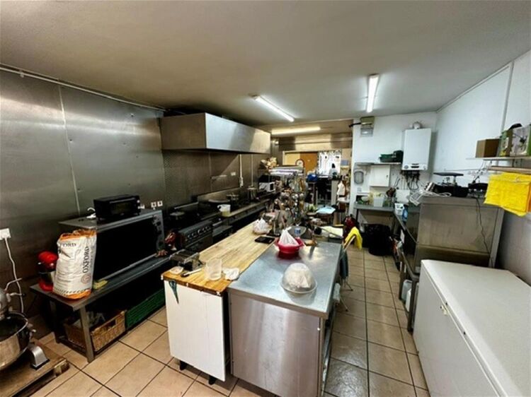 LEASEHOLD ASIAN RESTAURANT