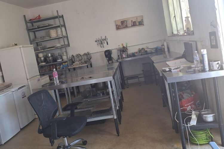 Established Cafe - Gosport Photo 9