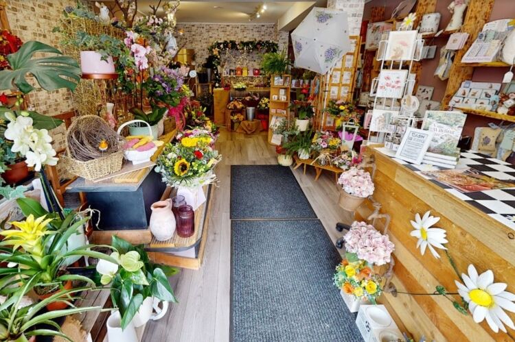 Established Florist - Scunthorpe Photo 9