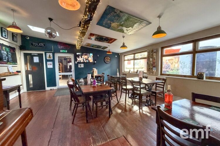 Freehold Tenanted Pub Investment Photo 9