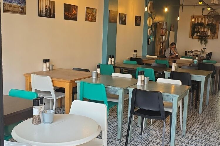 Established Cafe - London